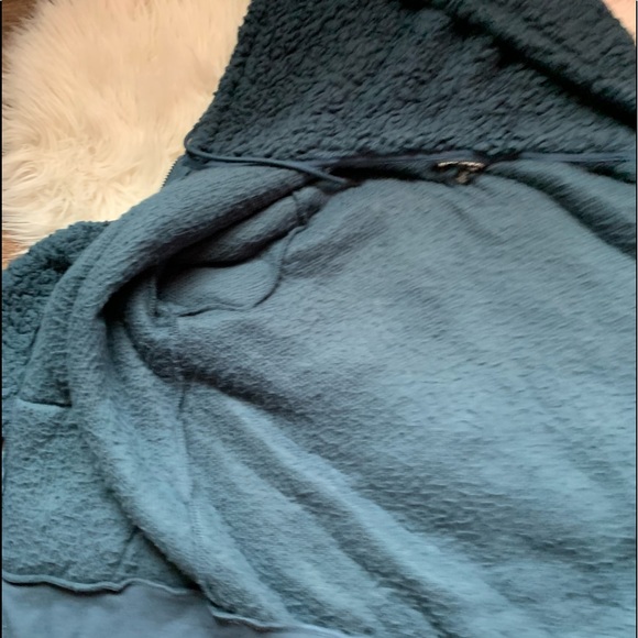 Jacket - Picture 9 of 10